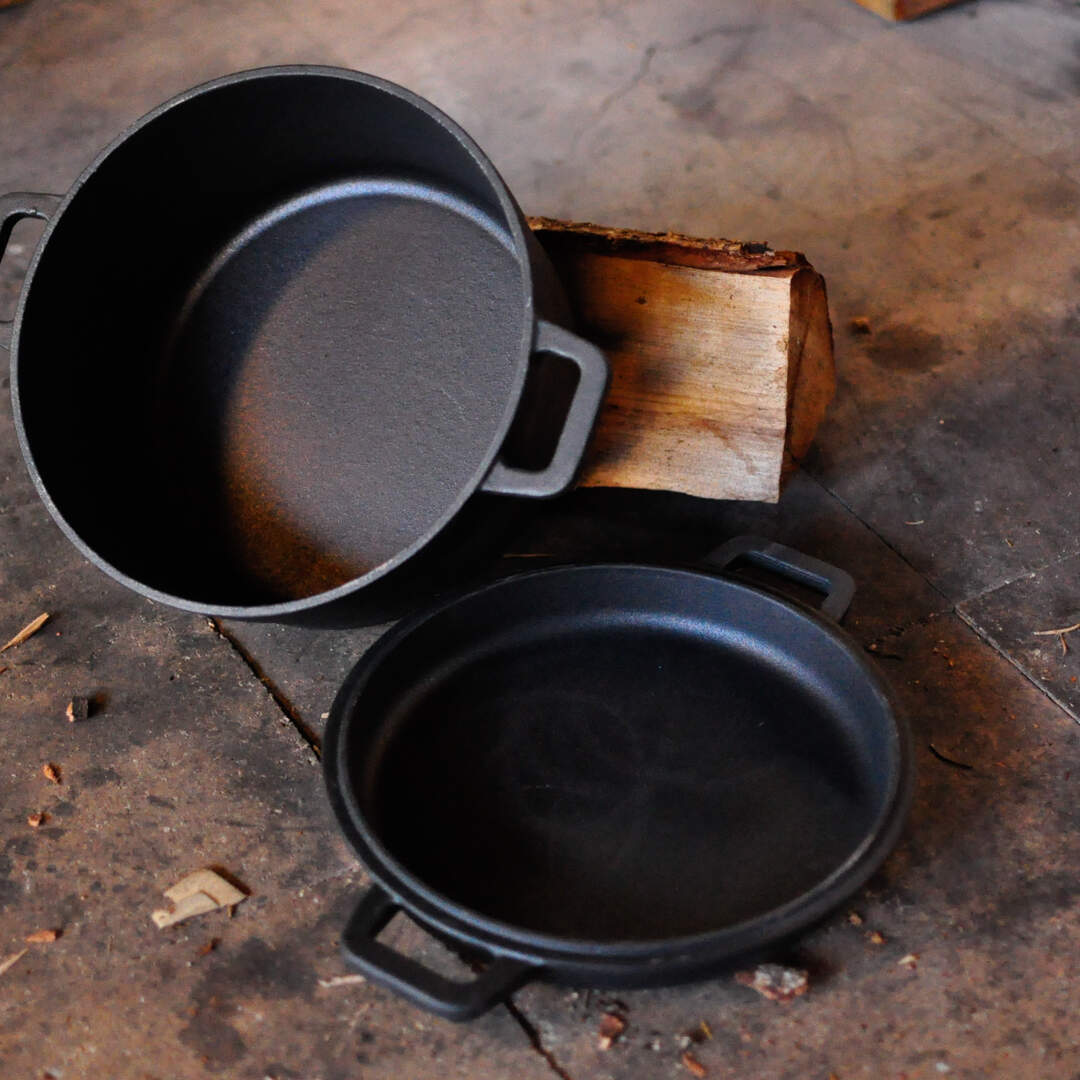 The Bastard Dutch Oven & Griddle Large