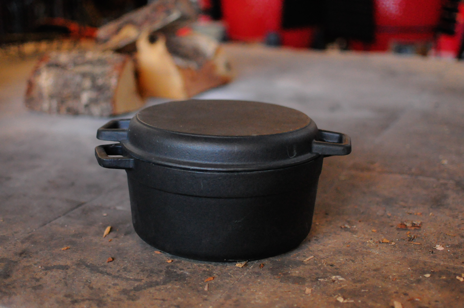 The Bastard Dutch Oven & Griddle Large