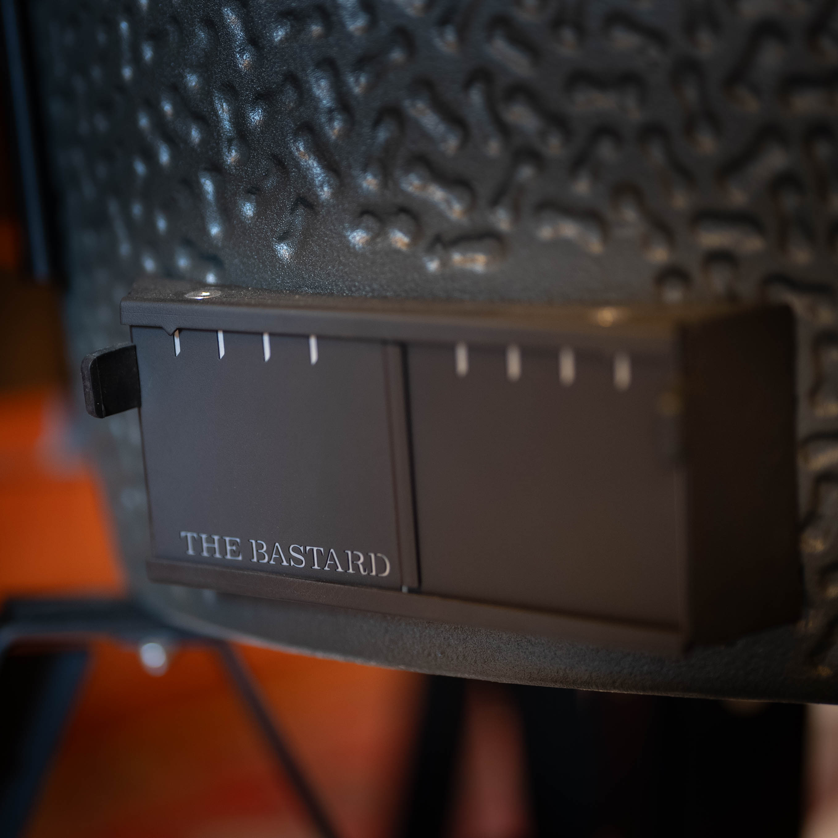 The Bastard VX Medium Compleet
